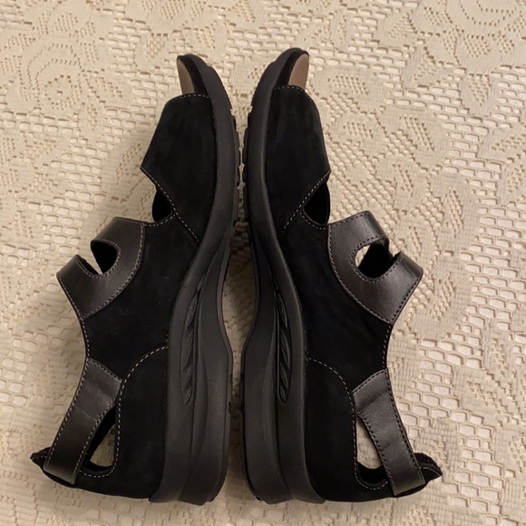 earth relief pod shoes